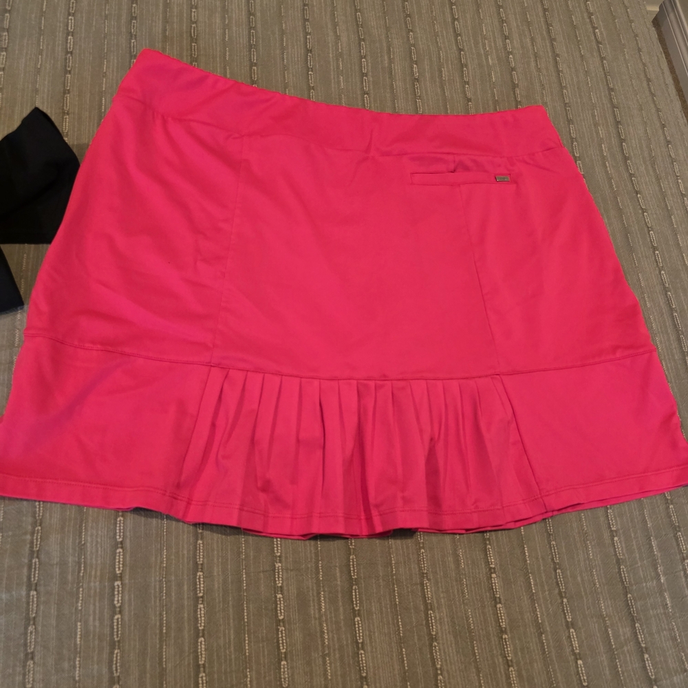 Tail Red Skort - Picture 3 of 7